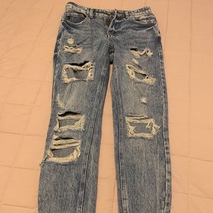 Light wash ripped mom jeans